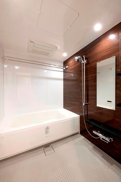 バス・シャワールーム　■追焚＆浴室暖房乾燥機能付きのオートバス♪