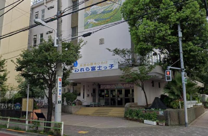 小学校　富士小学校（小学校）まで220m