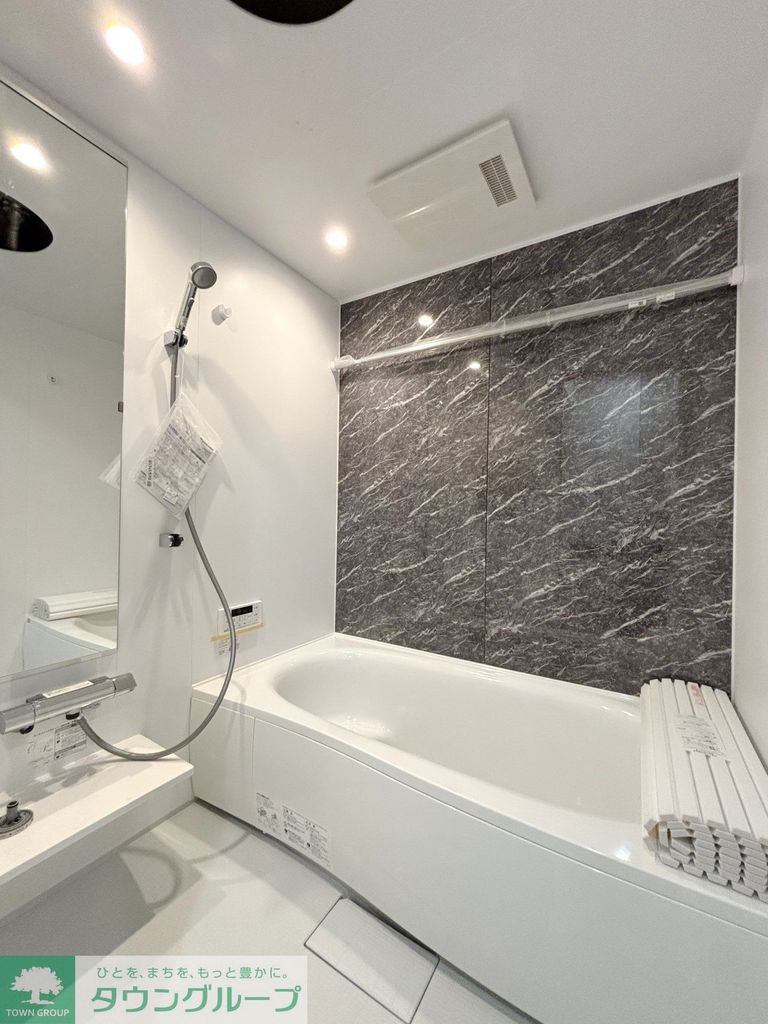 バス・シャワールーム　★広々としたバスルーム★