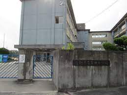 中学校　交野市立第四中学校（中学校）まで635m