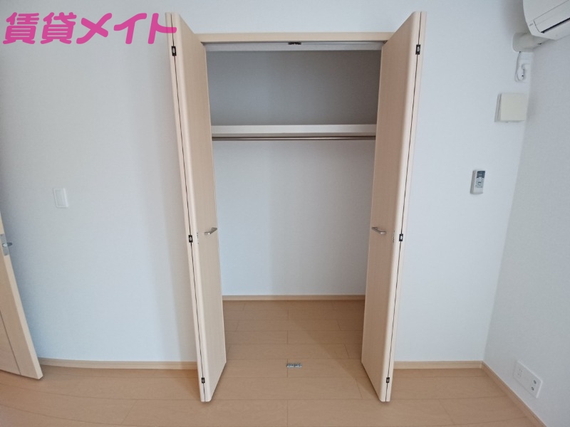 収納　同型反転タイプ画像