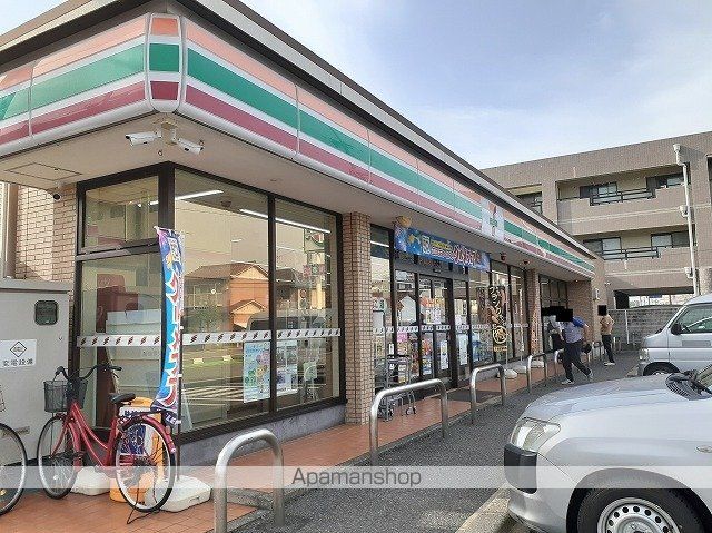 コンビニ　セブンイレブン（コンビニ）まで160m