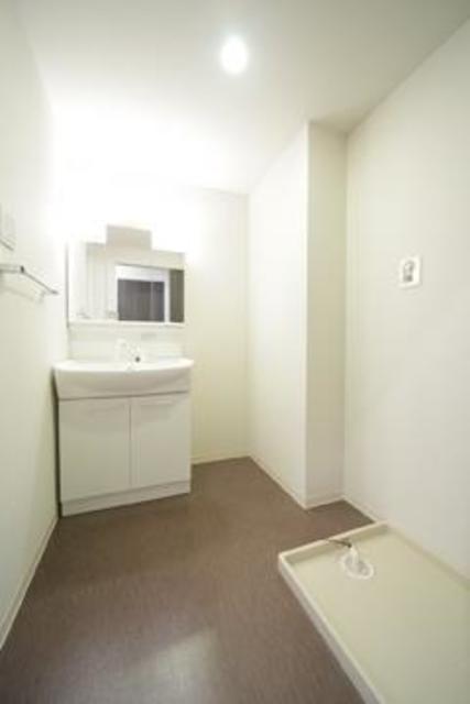 洗面設備　※写真は同タイプ住戸です。