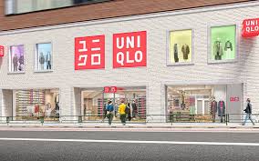 ショッピングセンター　ユニクロ新宿三丁目店（ショッピングセンター）まで460m