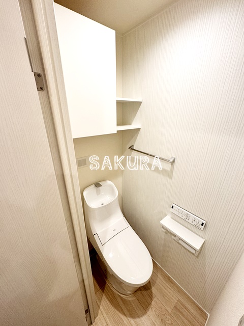 トイレ　嬉しい温水洗浄便座♪