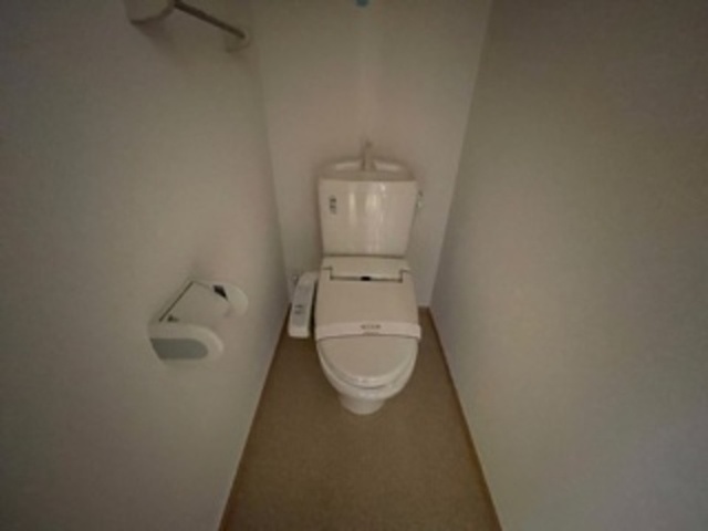 トイレ　温水洗浄暖房便座