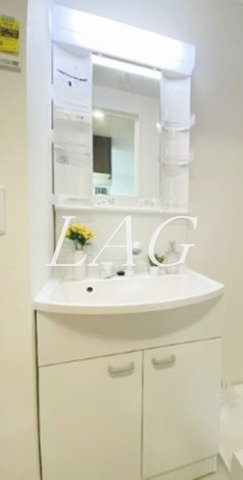 洗面設備　独立洗面台です。