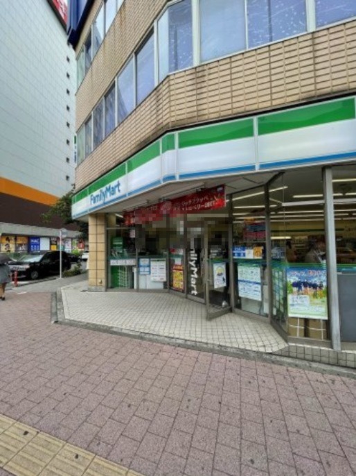 コンビニ　ファミリーマート 関内駅前店（コンビニ）まで447m