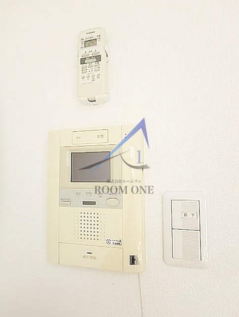 セキュリティ　モニター付きインターホンです。