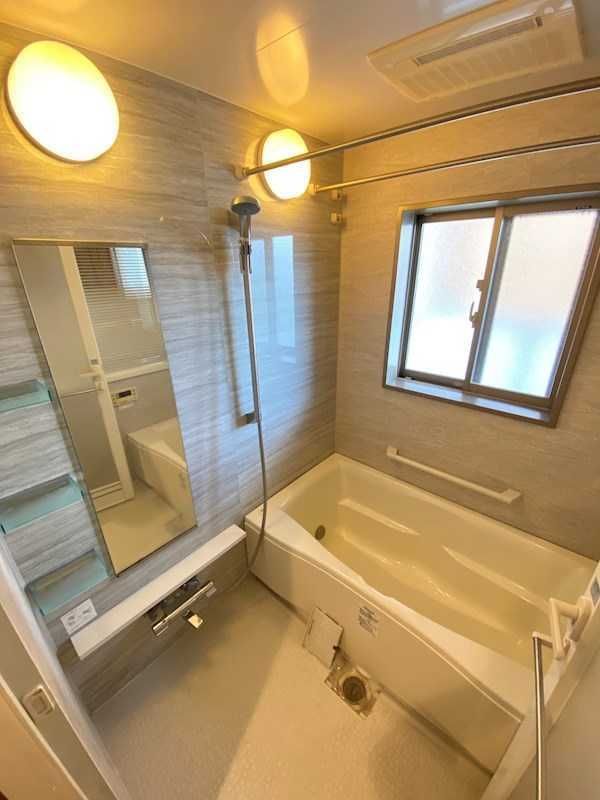 バス・シャワールーム