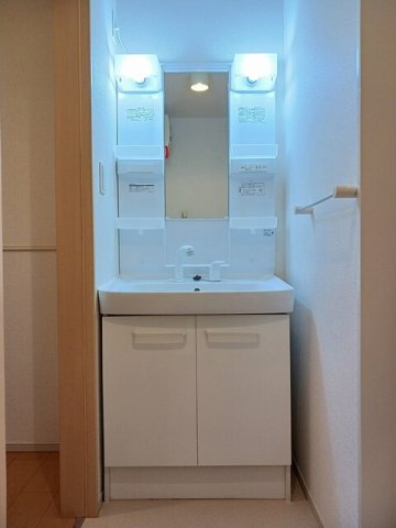 洗面設備　忙しい朝には欠かせない洗面所です