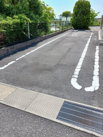 駐車場　駐車場完備です