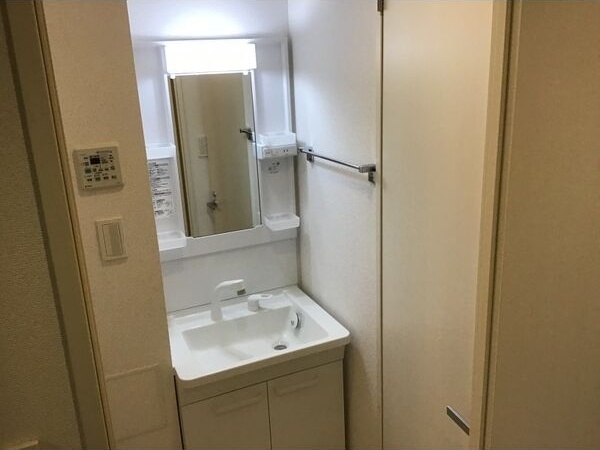 洗面設備　名古屋で一番初期費用の安い賃貸専門の不動産会社です(^^)