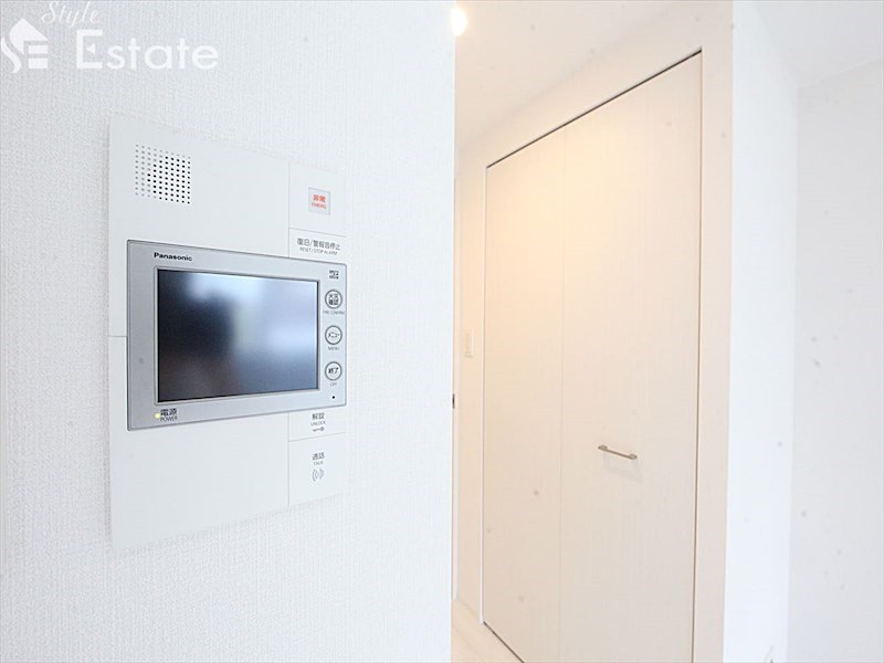 セキュリティ　モニター付きインターホン