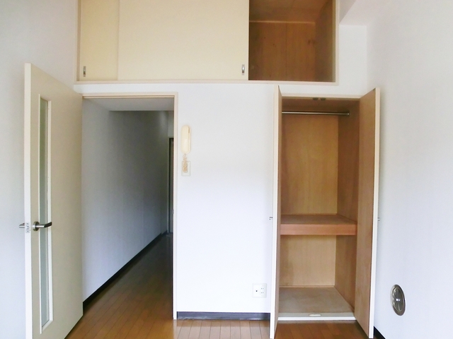 収納　１間の収納付！たっぷり収納できます☆