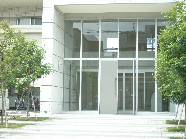 エントランス　毎日通るエントランスはこのようになっています