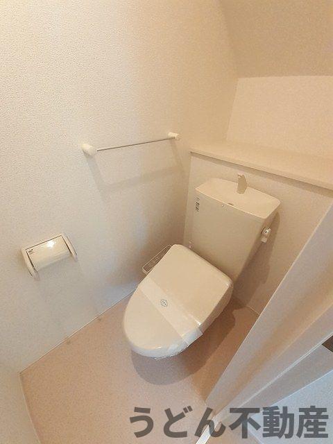 トイレ　うどん県のお部屋探しはうどん不動産へ うどんちゃんとLINE