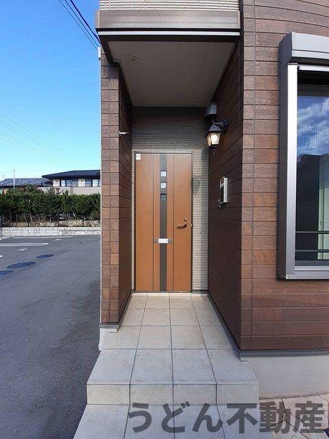 エントランス　うどん県のお部屋探しはうどん不動産へ うどんちゃんとLINE