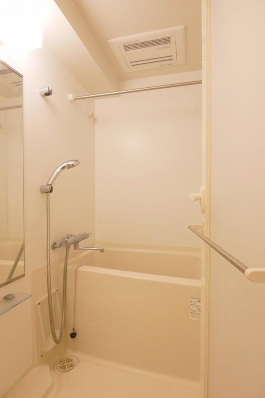 バス・シャワールーム　他部屋参考写真です。