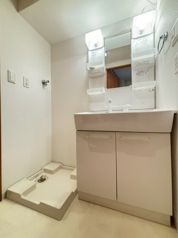 洗面設備　詳細は、RISUMO江坂本店までお問合せください♪