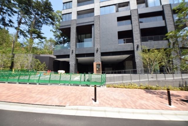 駐車場　ザ・パークハウス白金二丁目タワー