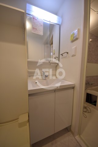 洗面設備　スプランディッド九条駅前　独立洗面化粧台