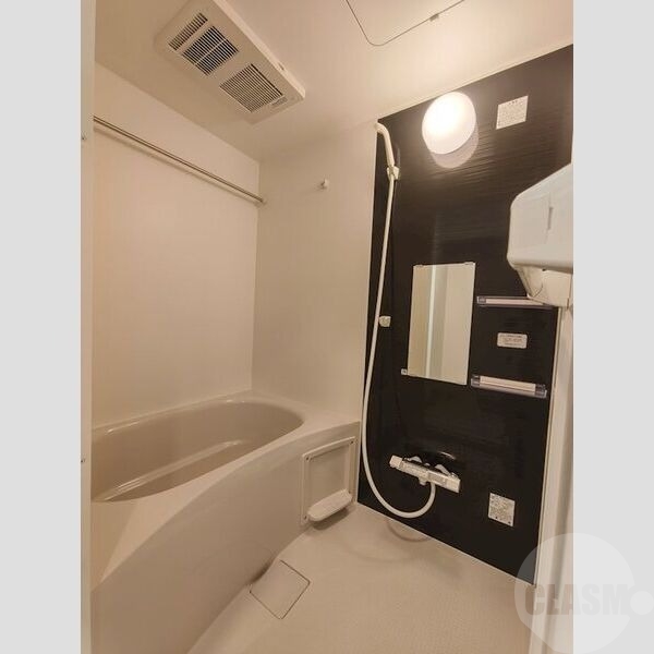 バス・シャワールーム　追い炊き・浴室乾燥機能付き