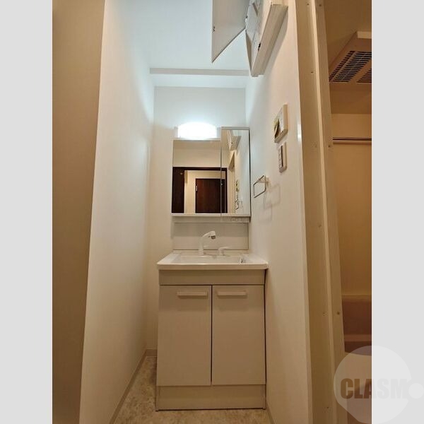 洗面設備　シャンプードレッサー