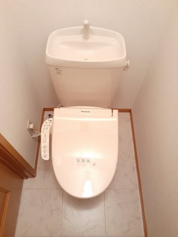 トイレ　図面と現状に相違がある場合には現状を優先