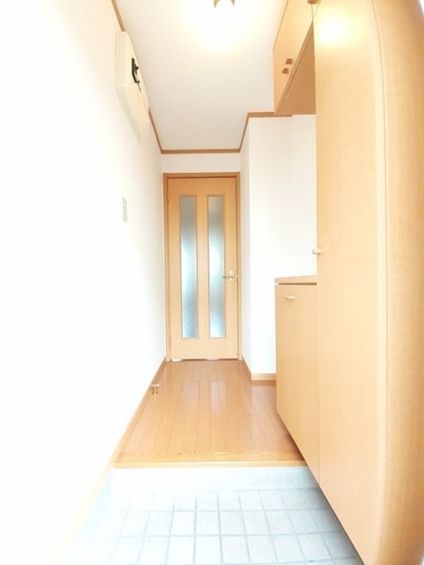 玄関　図面と現状に相違がある場合には現状を優先