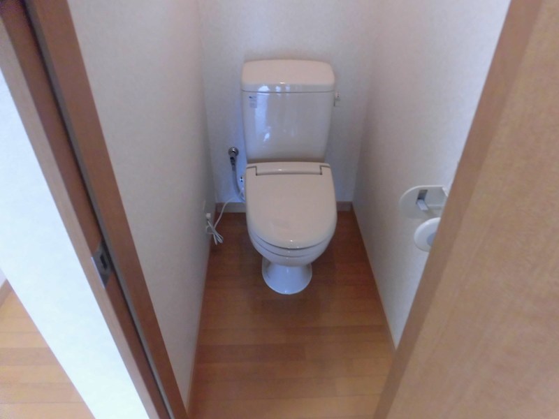 トイレ　※他号室参考写真