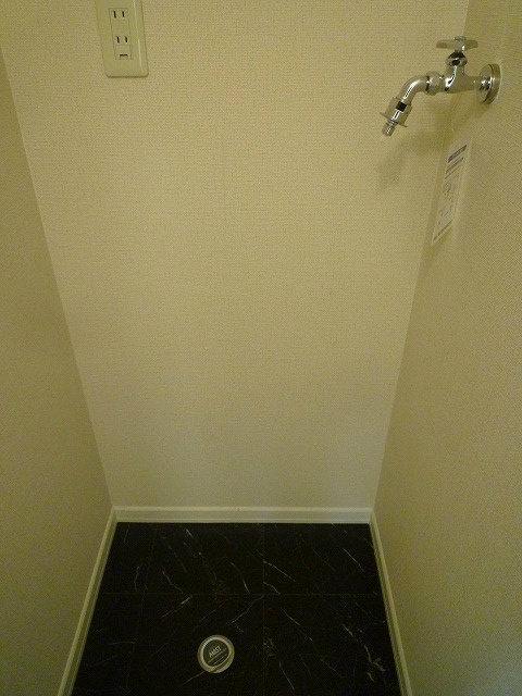 その他　写真は別号室です