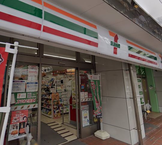 コンビニ　セブンイレブン 渋谷笹塚駅北店（コンビニ）まで330m