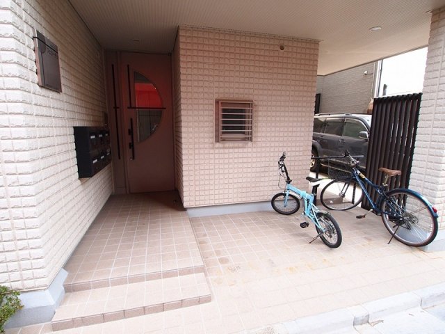 エントランス　エントランス