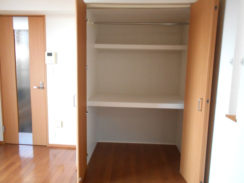 収納　クローゼット