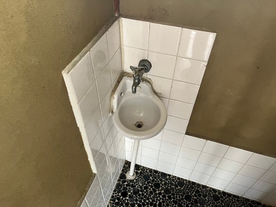 洗面設備　※別号室の写真になります