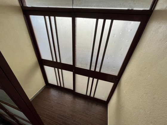 玄関　※別号室の写真になります