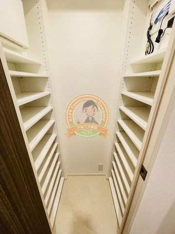 収納　シューズウォークイン（同一仕様）