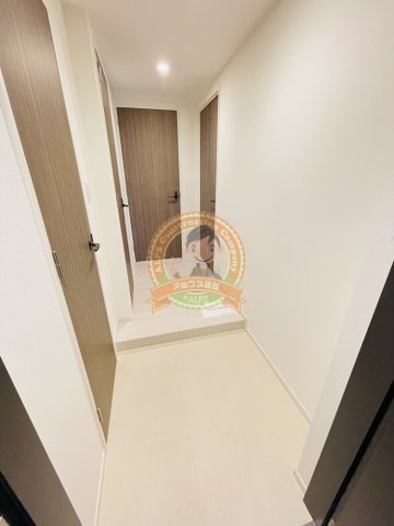 玄関　広々玄関スペース（同一仕様）