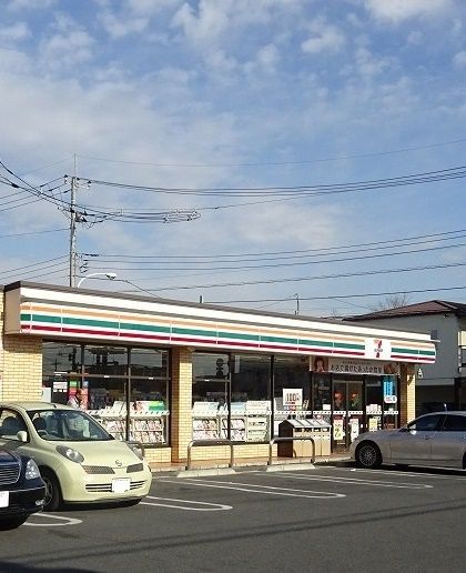 コンビニ　セブンイレブン（コンビニ）まで400m