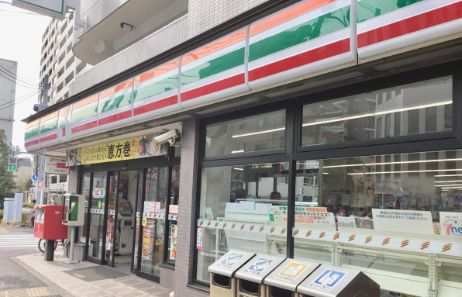 コンビニ　セブンイレブン杉並高井戸西店（コンビニ）まで273m