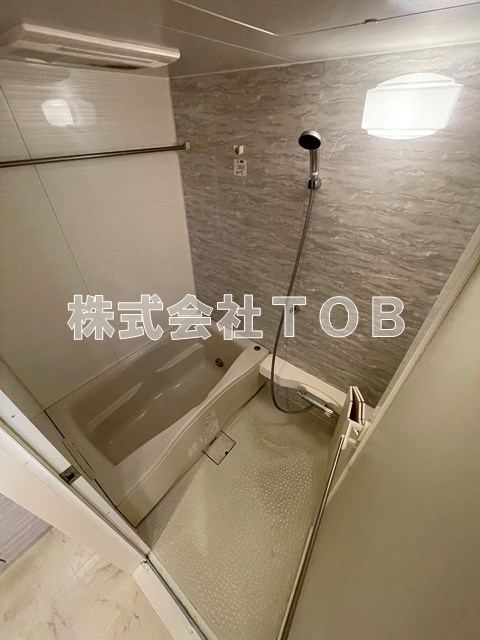 バス・シャワールーム　別部屋参考写真