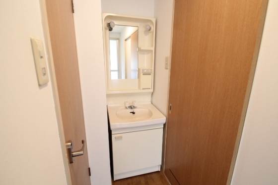 洗面設備　※別部屋の写真です