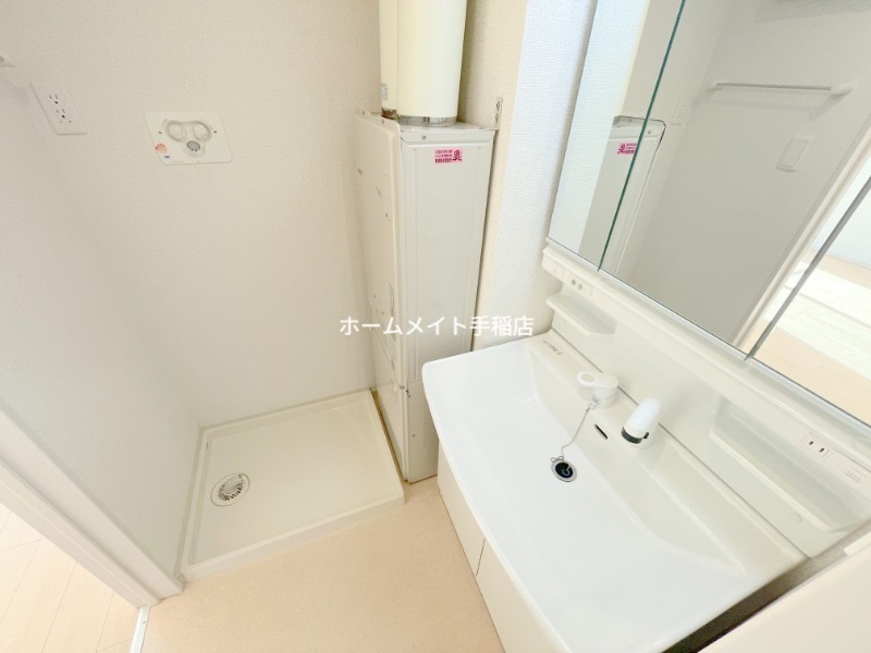 洗面設備　シャンプードレッサーで便利です♪