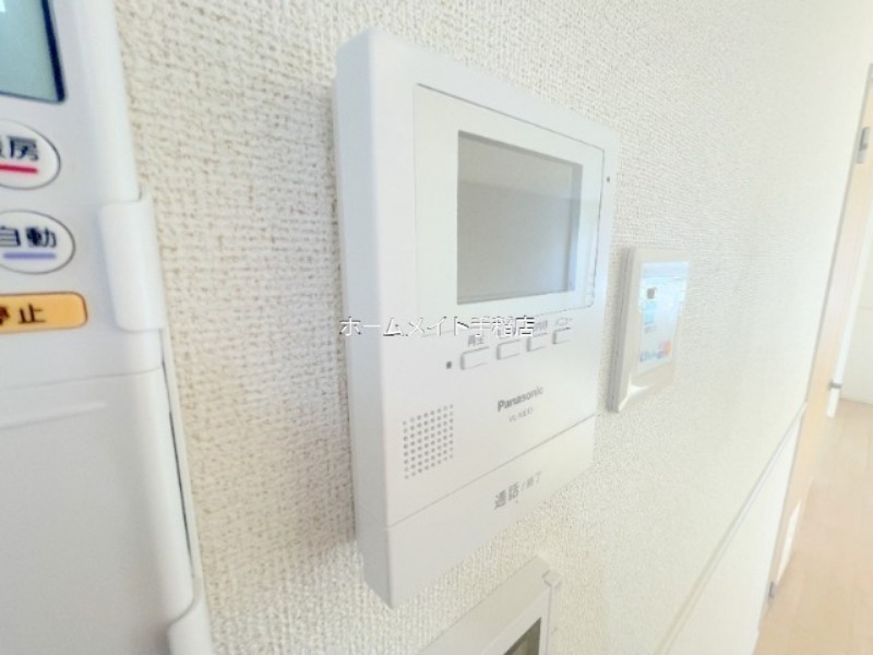 セキュリティ　モニター付きインターホンで安心です♪