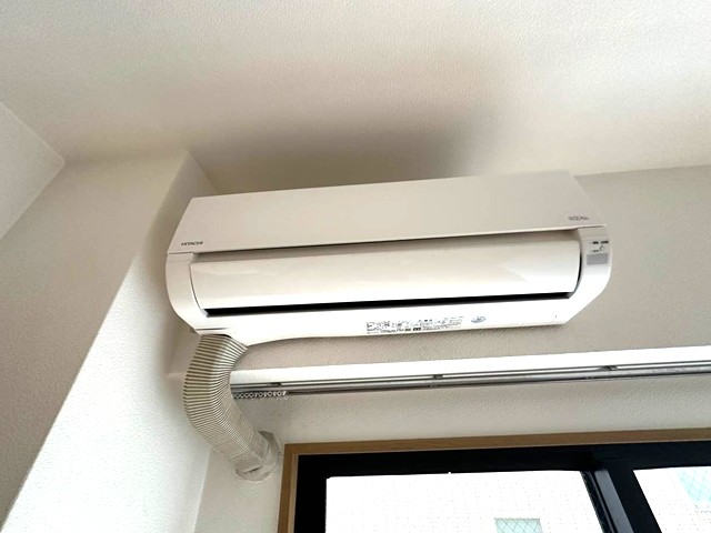 その他設備　リビングダイニングには暑い夏や寒い冬に大活躍のエアコン付きで