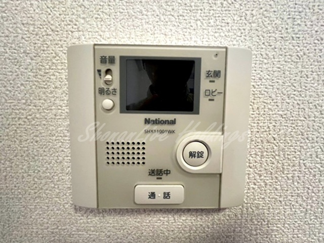 セキュリティ　モニター付きインターホン♪