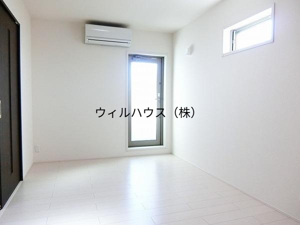 その他部屋・スペース　明るい洋室！