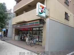 コンビニ　セブンイレブン（コンビニ）まで202m