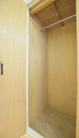 収納　同物件別号室の写真です。